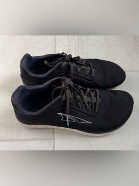 Altra Women’s Escalante 2